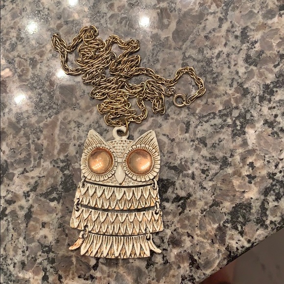 Vintage Owl 🦉 Necklace - Picture 2 of 3